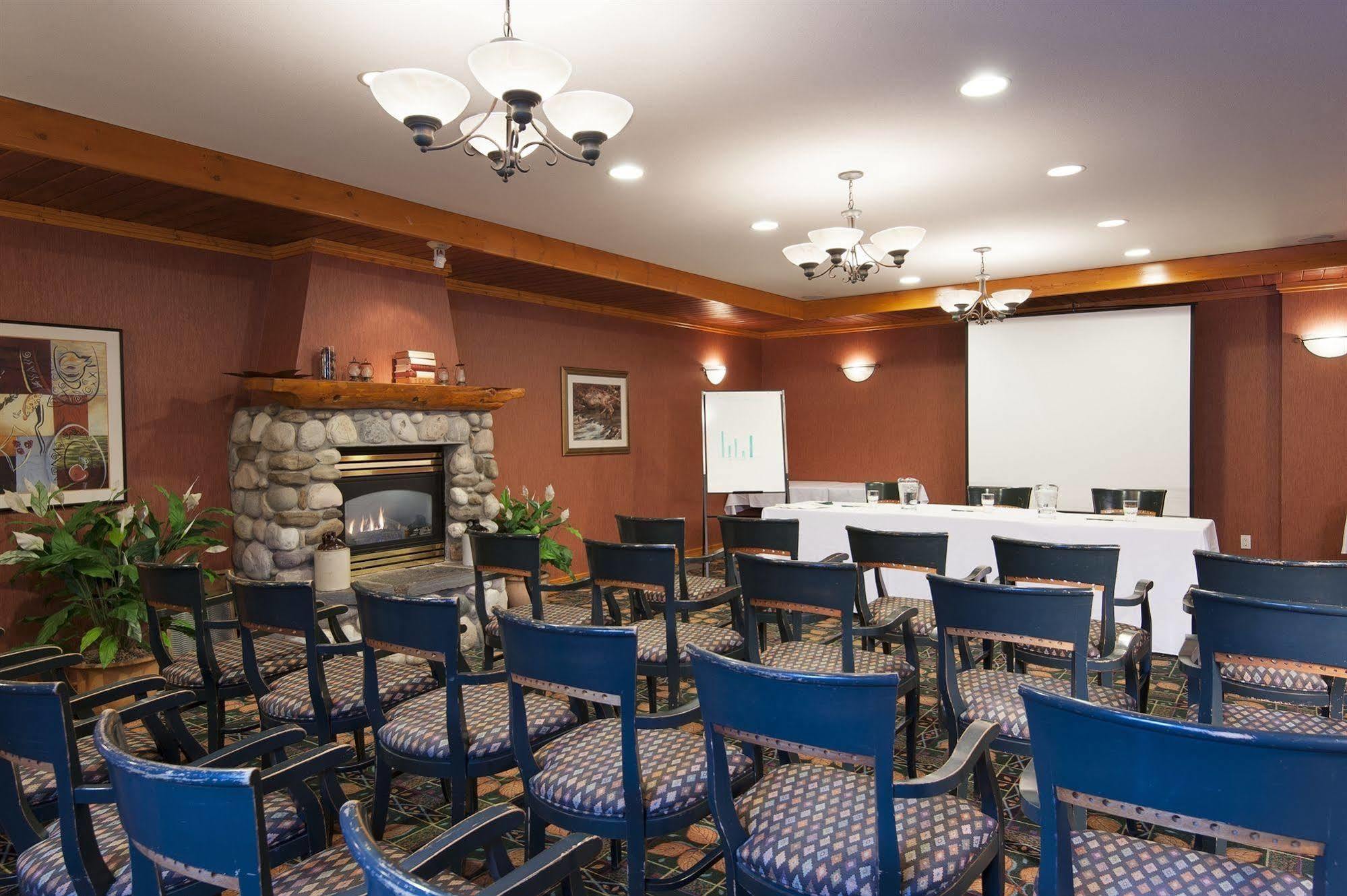 Lizard Creek Lodge Fernie Exterior foto